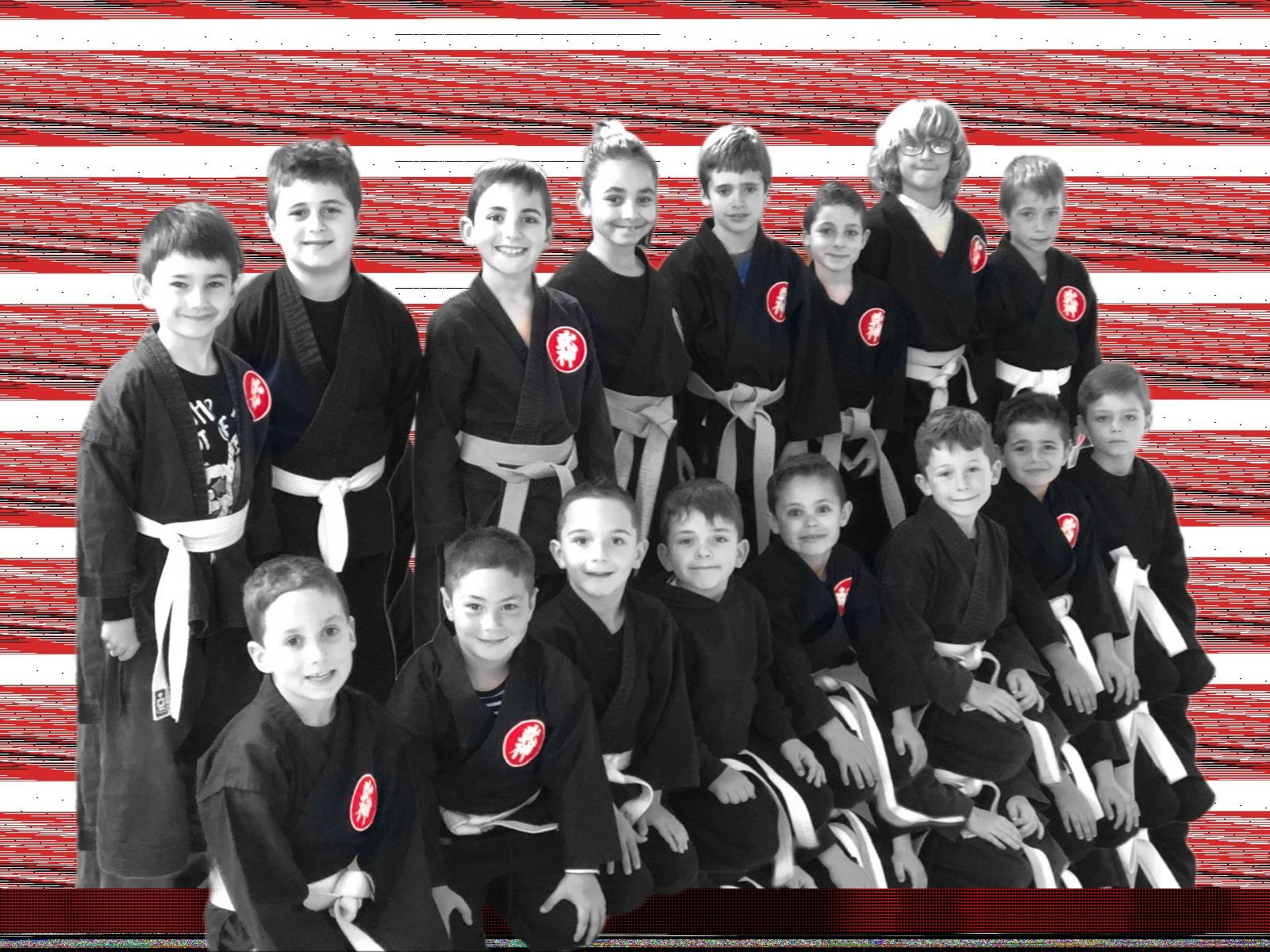 Estudiantes de las clases en Gimnasio Cuervas Mons